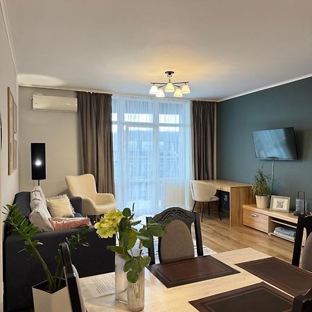 Vip Avalon City Lviv Buitenkant foto